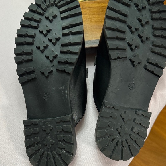 Sincerely Jules Black Mules with Gold Buckle - Picture 4 of 9